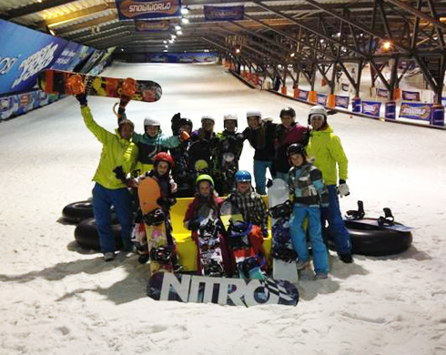 Groepsles snowboarden